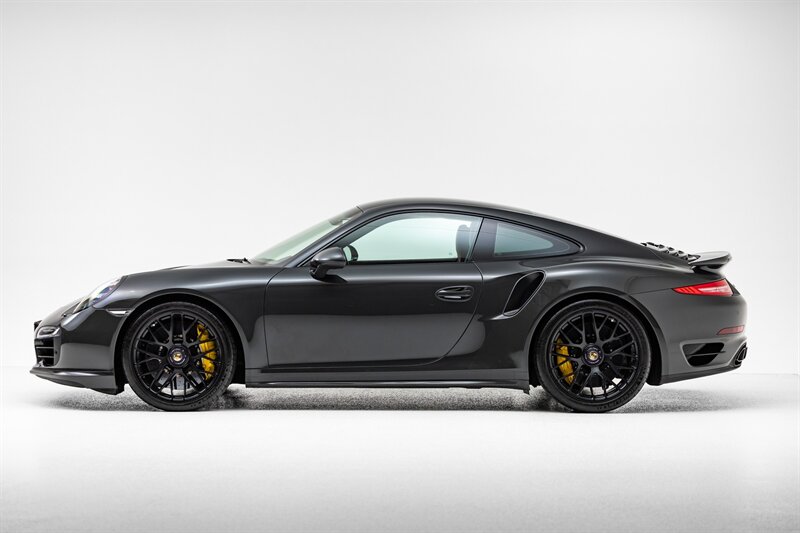 2016 Porsche 911 Turbo S  