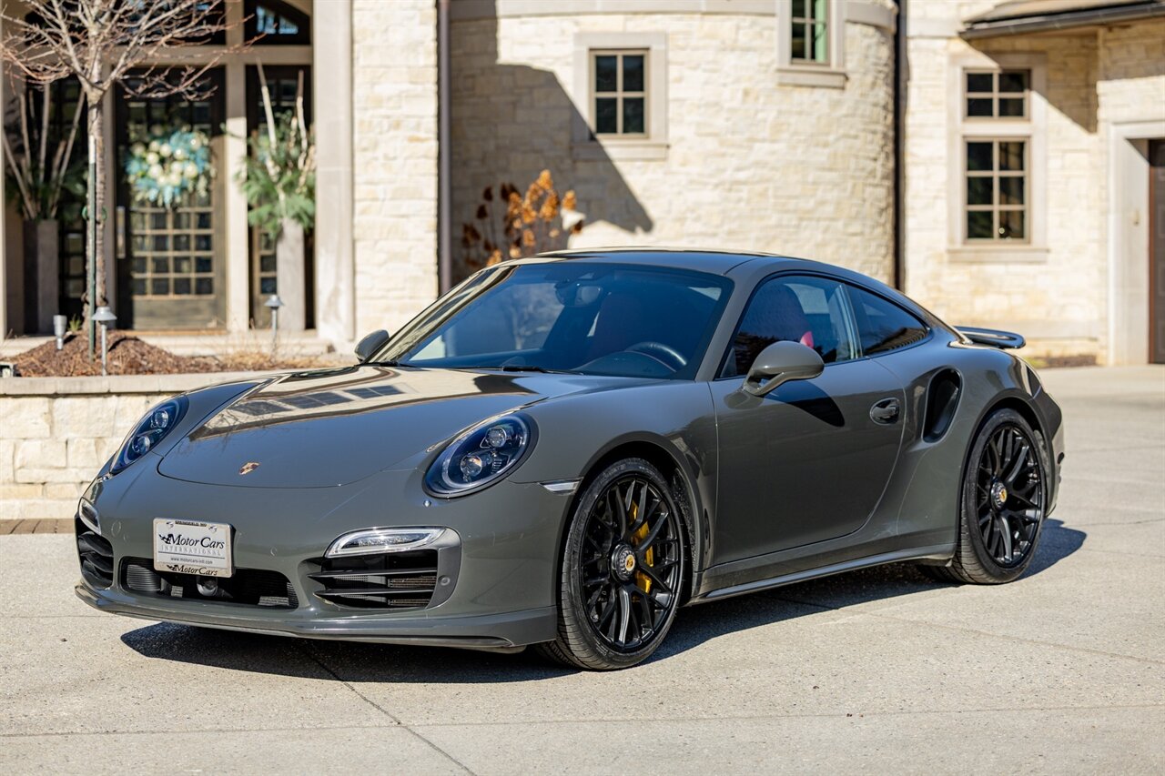 2016 Porsche 911 Turbo S   - Photo 1 - Springfield, MO 65802