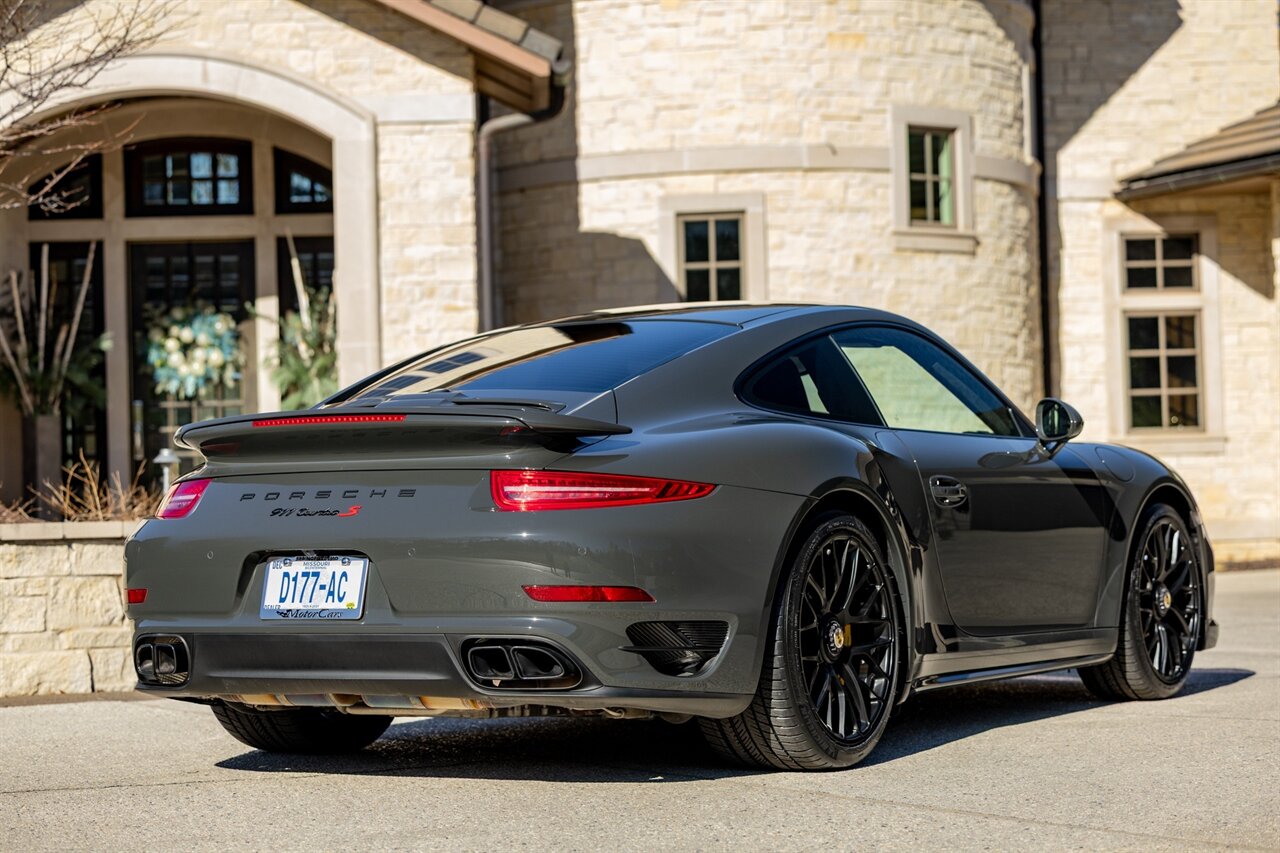2016 Porsche 911 Turbo S   - Photo 60 - Springfield, MO 65802
