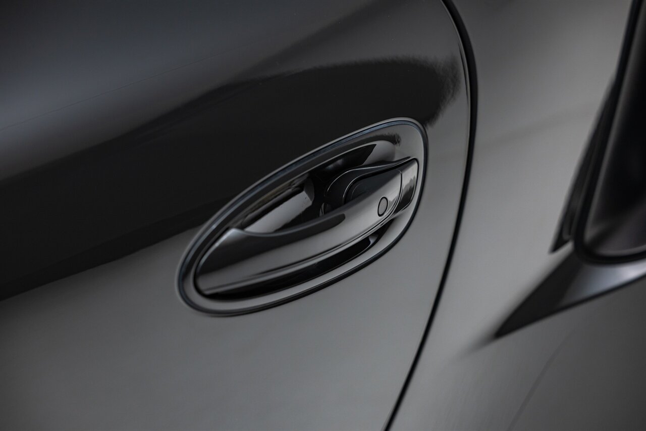 2016 Porsche 911 Turbo S   - Photo 15 - Springfield, MO 65802