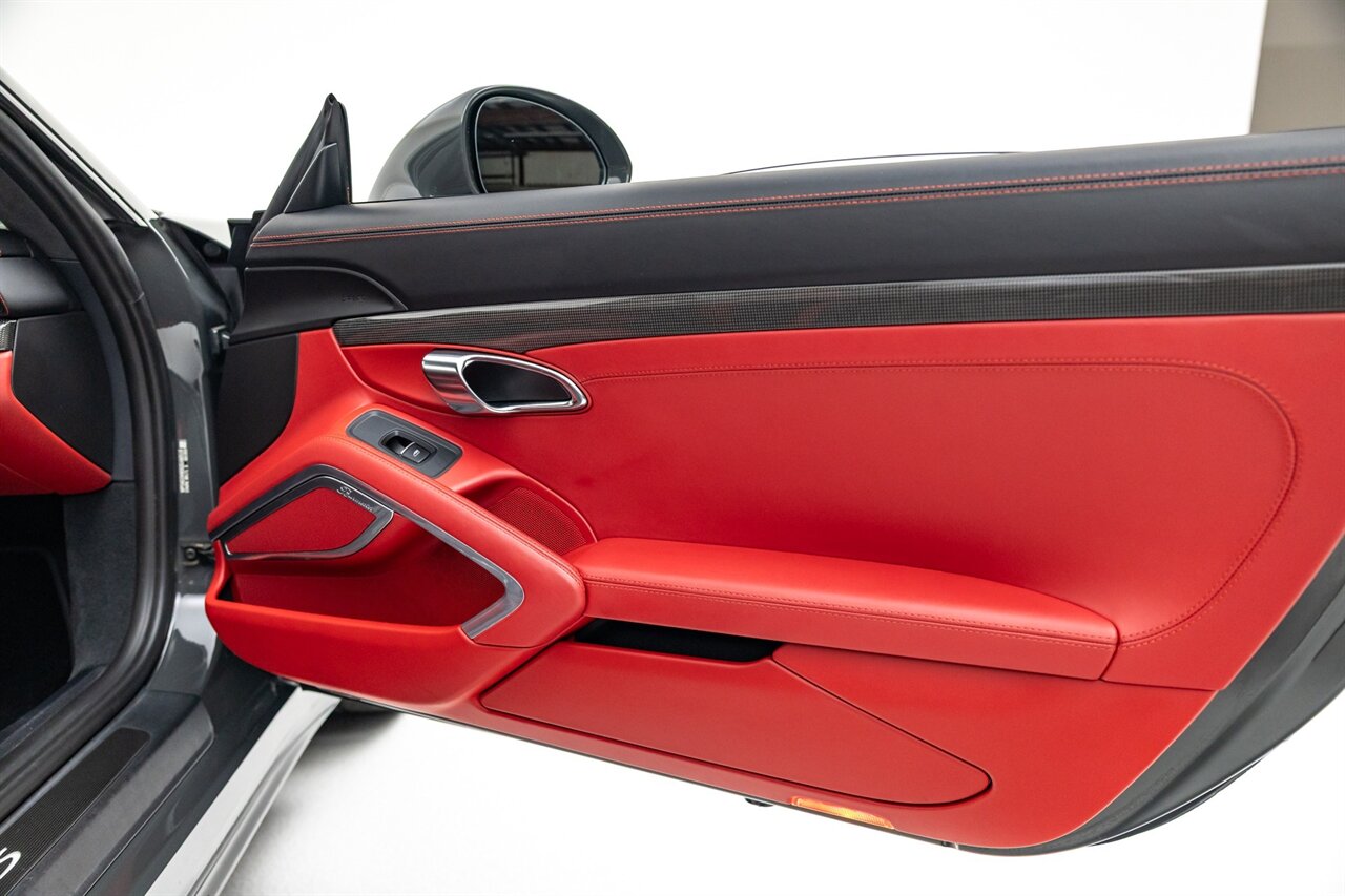 2016 Porsche 911 Turbo S   - Photo 38 - Springfield, MO 65802