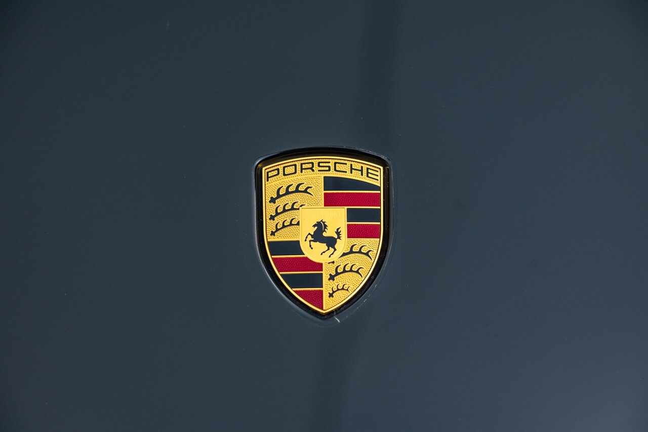 2016 Porsche 911 Turbo S   - Photo 8 - Springfield, MO 65802