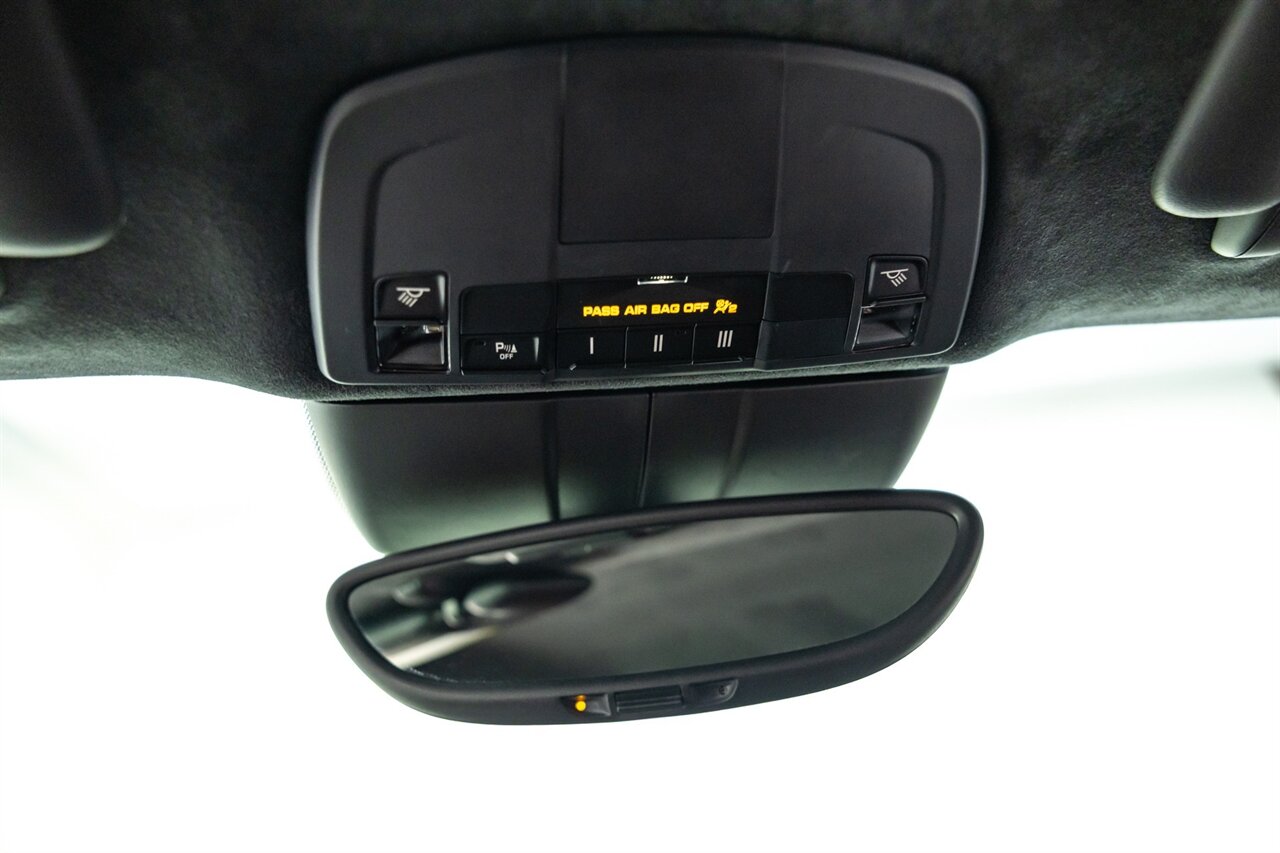 2016 Porsche 911 Turbo S   - Photo 55 - Springfield, MO 65802