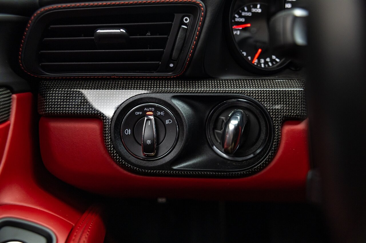 2016 Porsche 911 Turbo S   - Photo 56 - Springfield, MO 65802