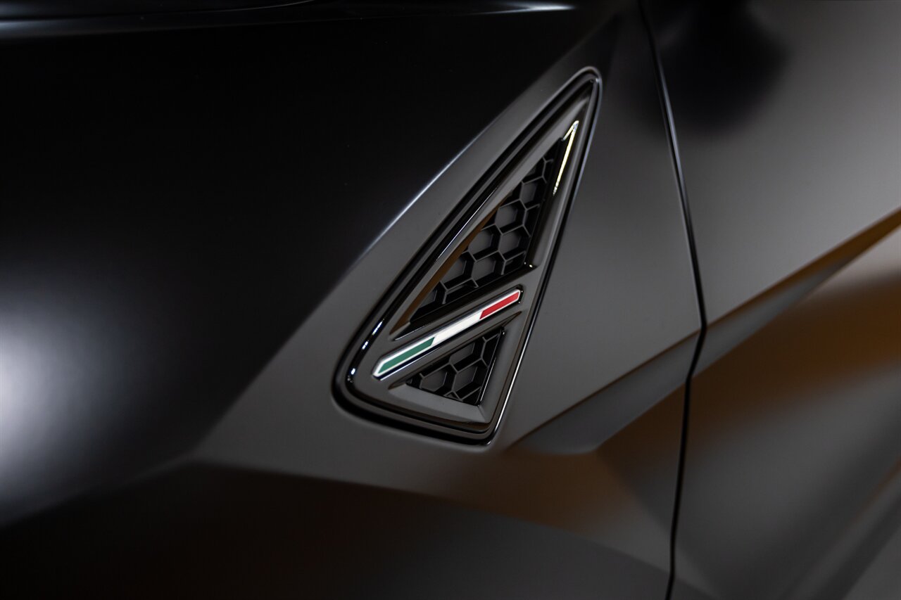 2022 Lamborghini Urus   - Photo 13 - Springfield, MO 65802