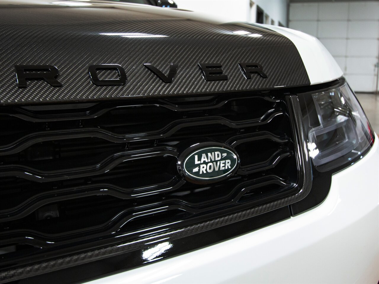 2020 Land Rover Range Rover Sport SVR   - Photo 20 - Springfield, MO 65802