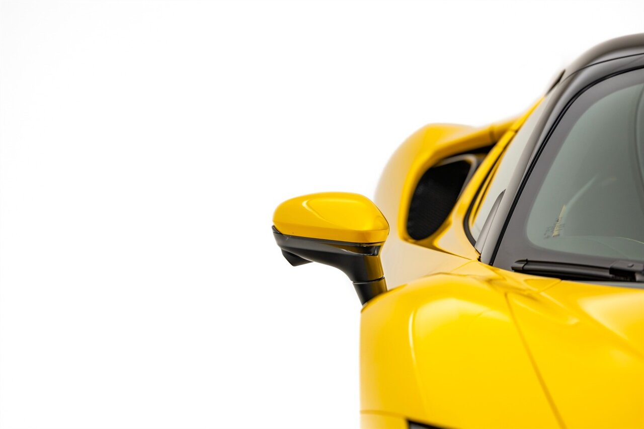 2023 Ferrari SF90 Spider   - Photo 8 - Springfield, MO 65802