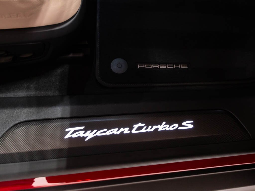 2020 Porsche Taycan Turbo S   - Photo 23 - Springfield, MO 65802
