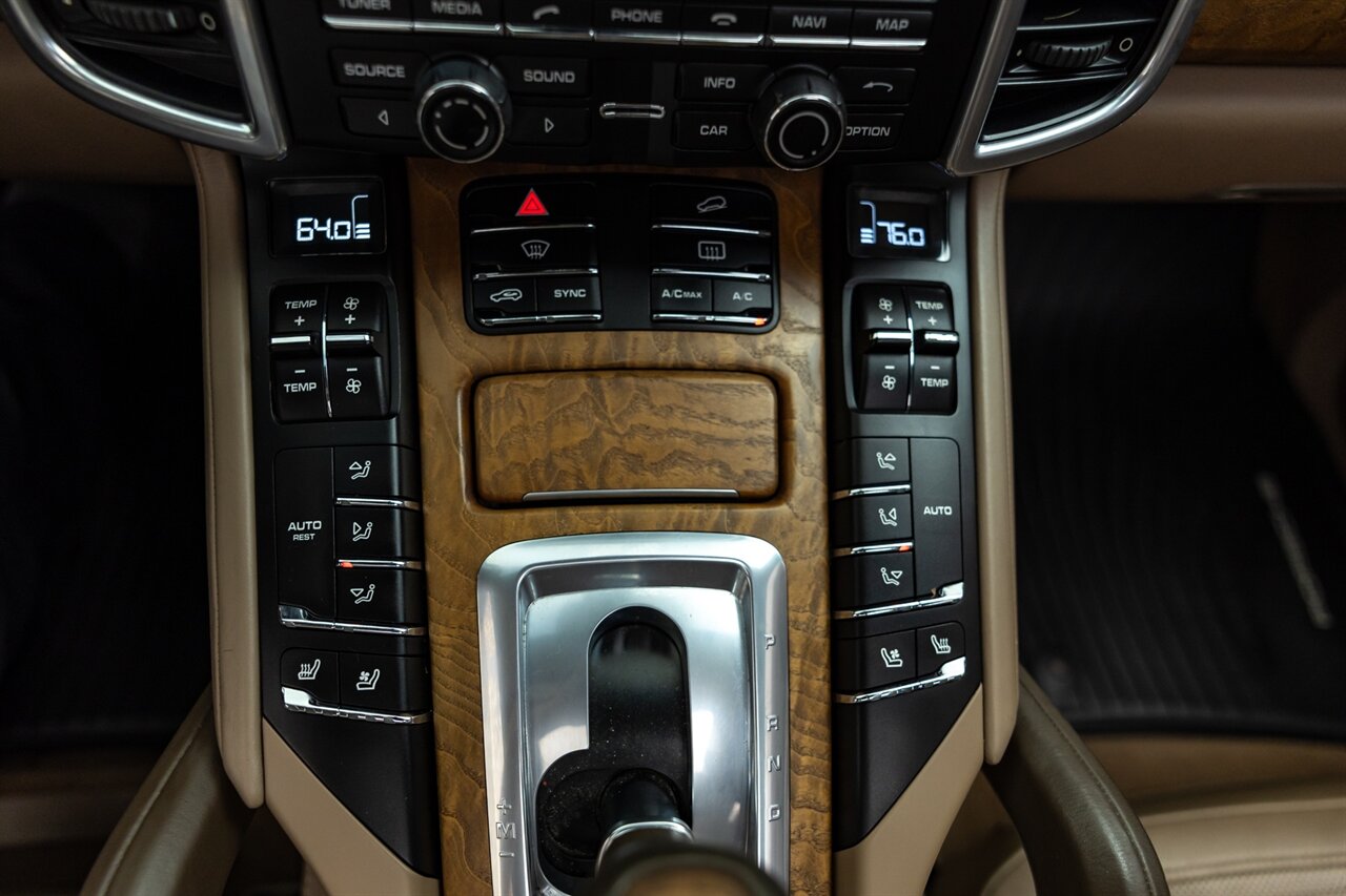 2014 Porsche Cayenne S Hybrid   - Photo 29 - Springfield, MO 65802