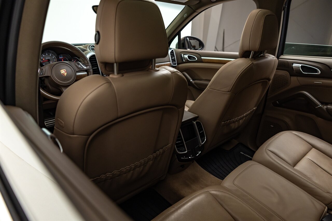 2014 Porsche Cayenne S Hybrid   - Photo 58 - Springfield, MO 65802