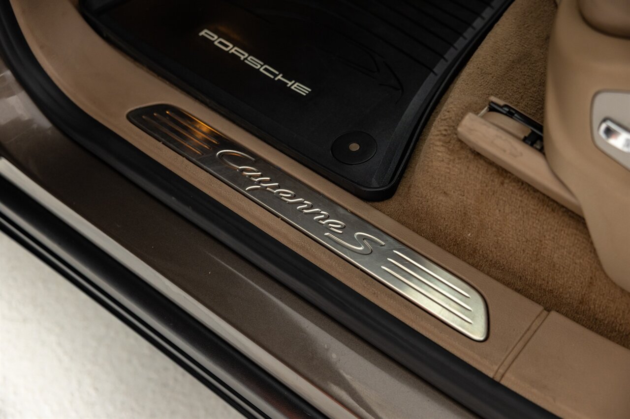 2014 Porsche Cayenne S Hybrid   - Photo 57 - Springfield, MO 65802