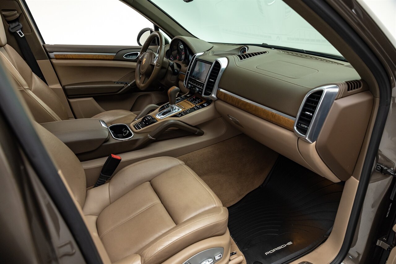 2014 Porsche Cayenne S Hybrid   - Photo 42 - Springfield, MO 65802