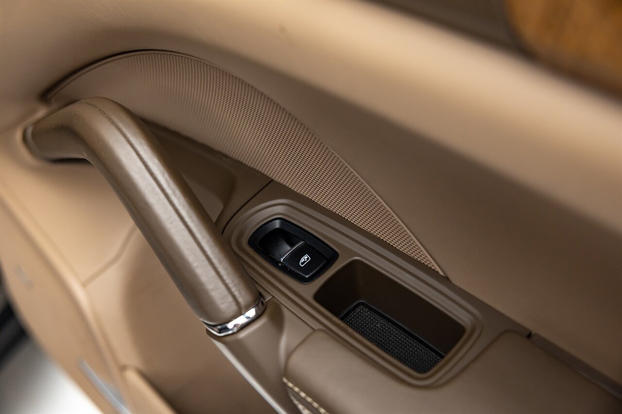 2014 Porsche Cayenne S Hybrid   - Photo 45 - Springfield, MO 65802