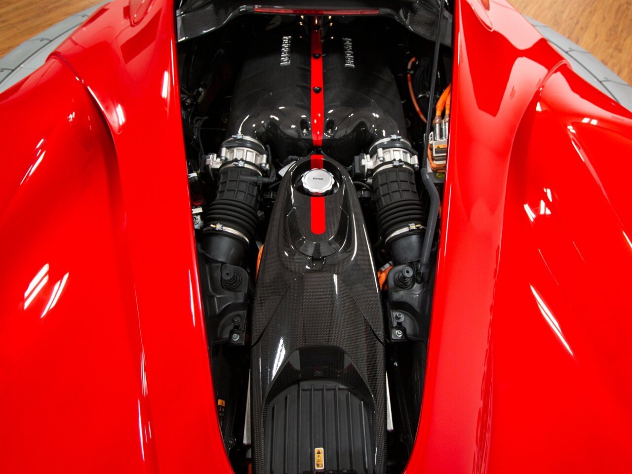 2015 Ferrari LaFerrari   - Photo 60 - Springfield, MO 65802