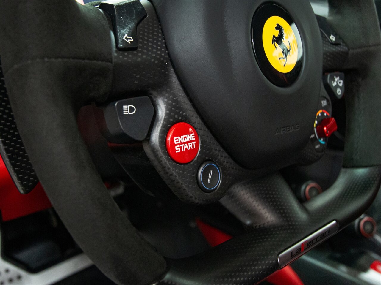 2015 Ferrari LaFerrari   - Photo 43 - Springfield, MO 65802