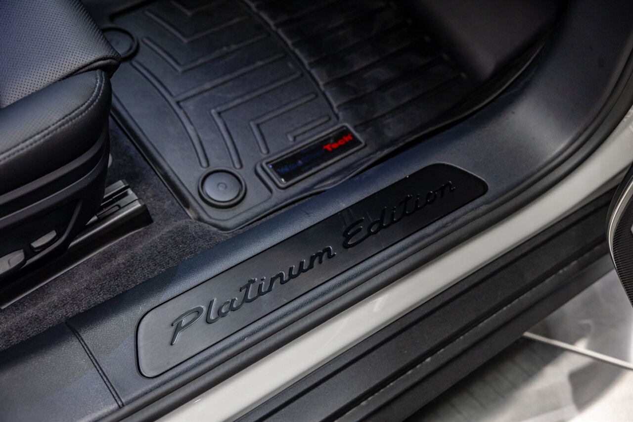 2023 Porsche Panamera 4 Platinum Edition   - Photo 52 - Springfield, MO 65802
