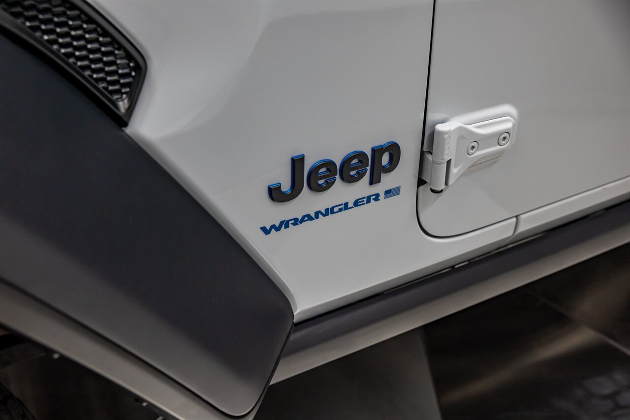 2023 Jeep Wrangler Rubicon 4xe   - Photo 18 - Springfield, MO 65802