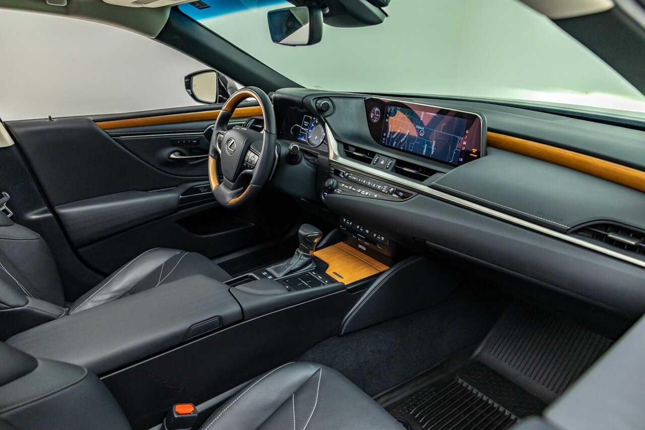 2020 Lexus ES 300h Luxury   - Photo 39 - Springfield, MO 65802