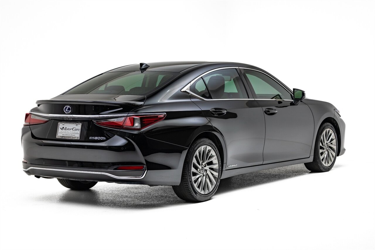 2020 Lexus ES 300h Luxury   - Photo 19 - Springfield, MO 65802