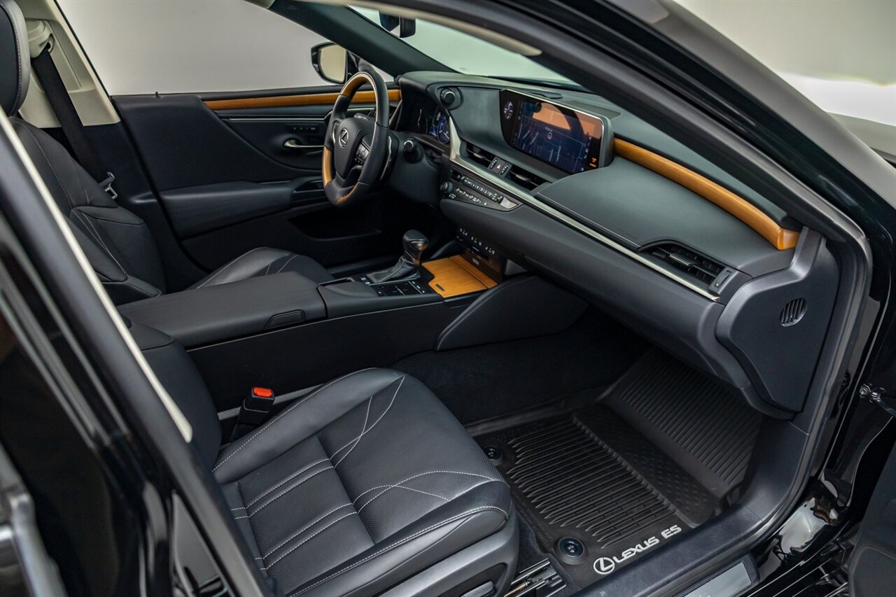 2020 Lexus ES 300h Luxury   - Photo 40 - Springfield, MO 65802