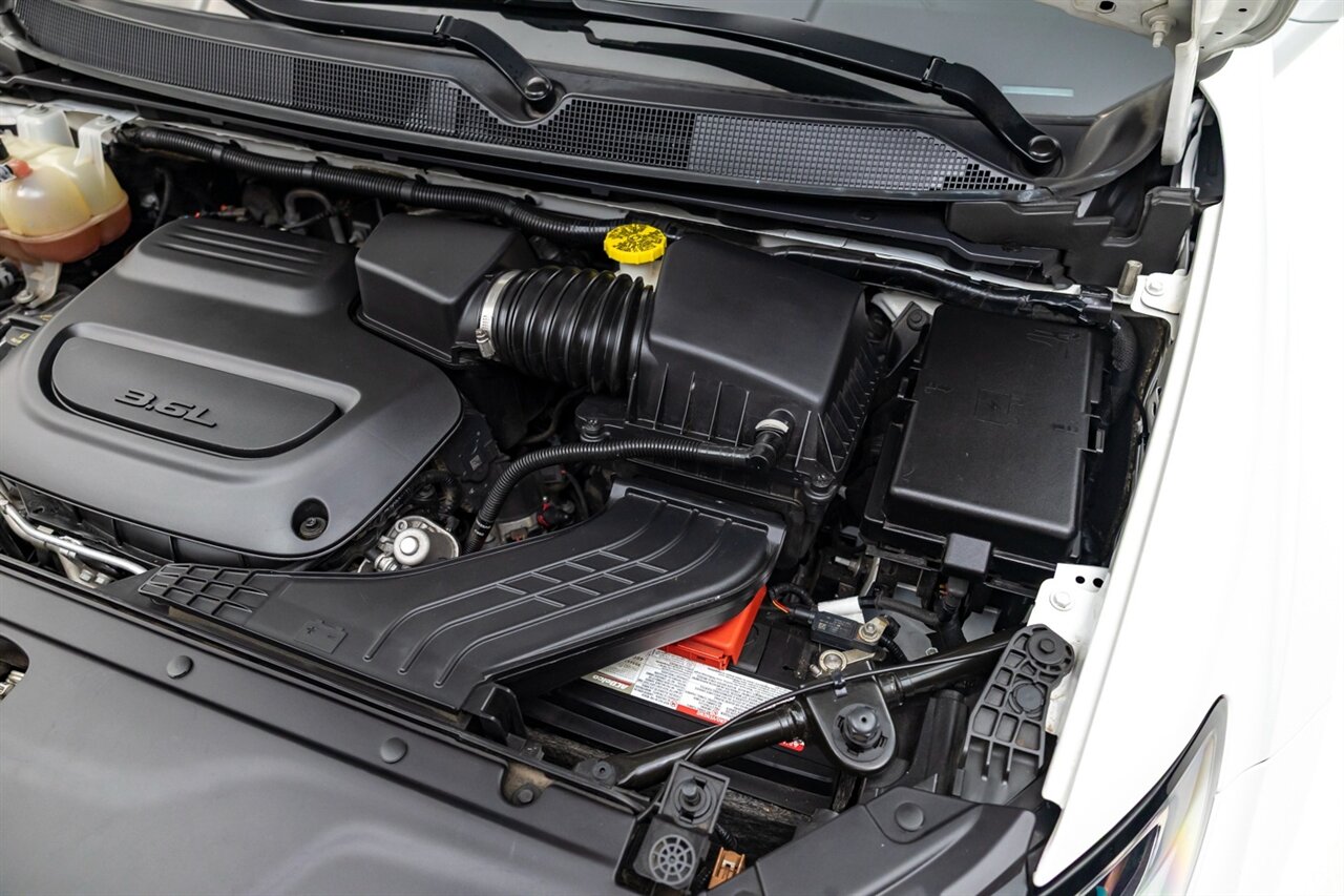 2022 Chrysler Pacifica Limited   - Photo 49 - Springfield, MO 65802