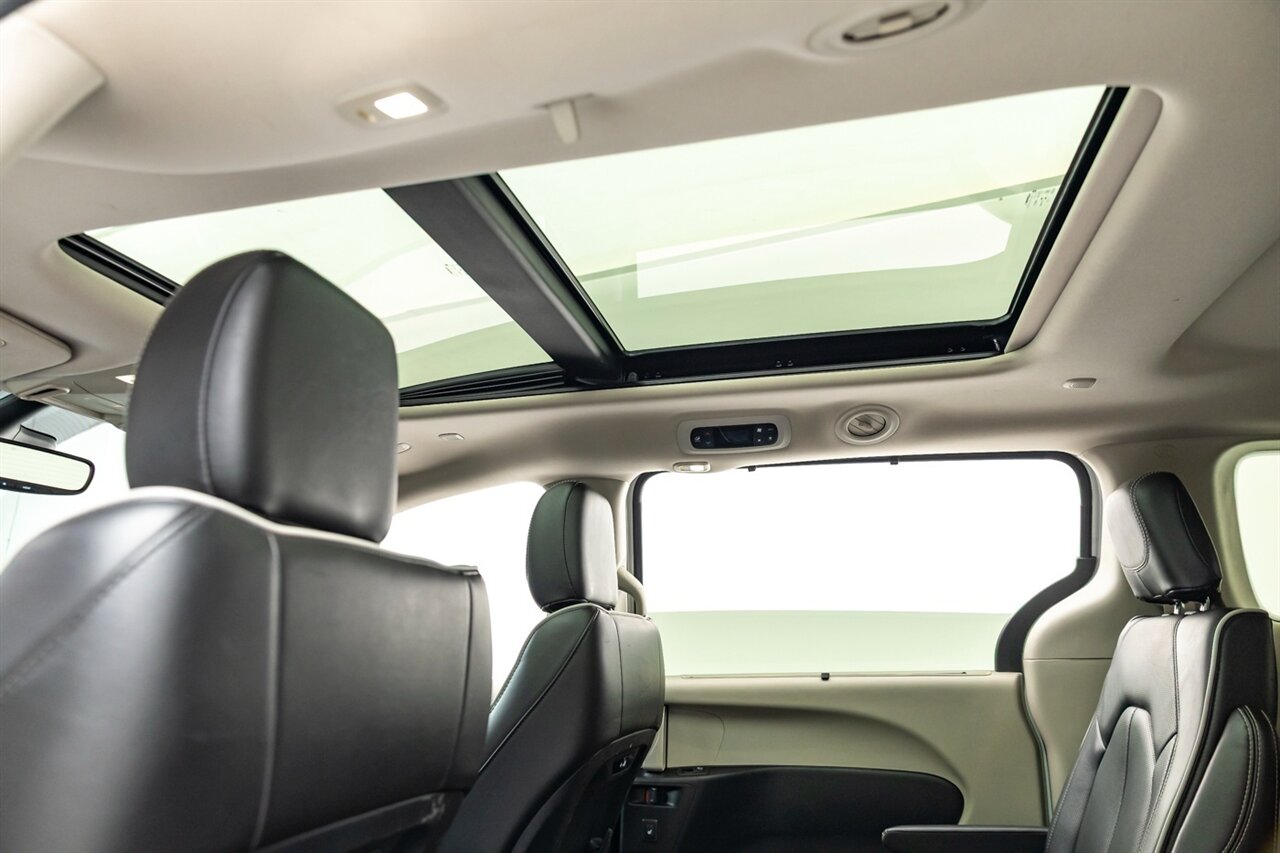 2022 Chrysler Pacifica Limited   - Photo 20 - Springfield, MO 65802