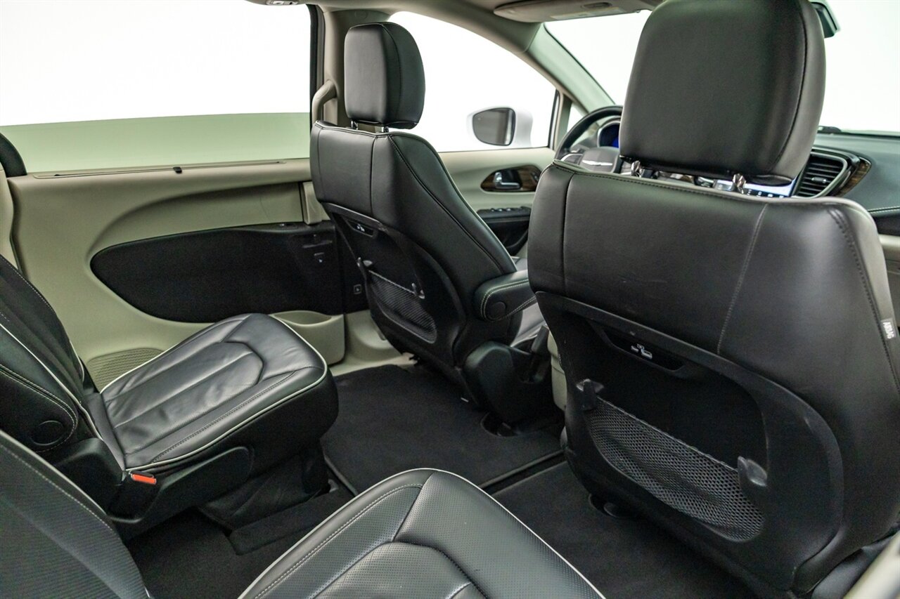 2022 Chrysler Pacifica Limited   - Photo 38 - Springfield, MO 65802