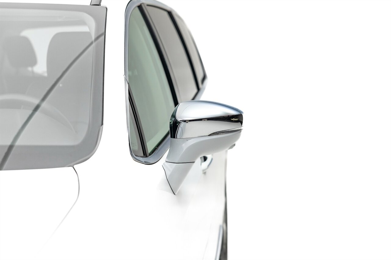 2022 Chrysler Pacifica Limited   - Photo 9 - Springfield, MO 65802