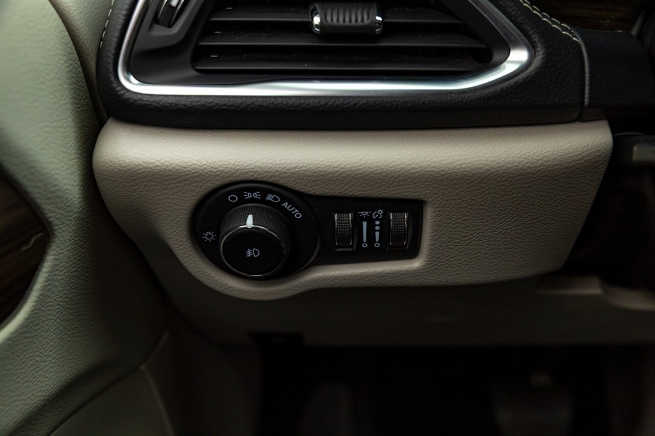 2022 Chrysler Pacifica Limited   - Photo 45 - Springfield, MO 65802