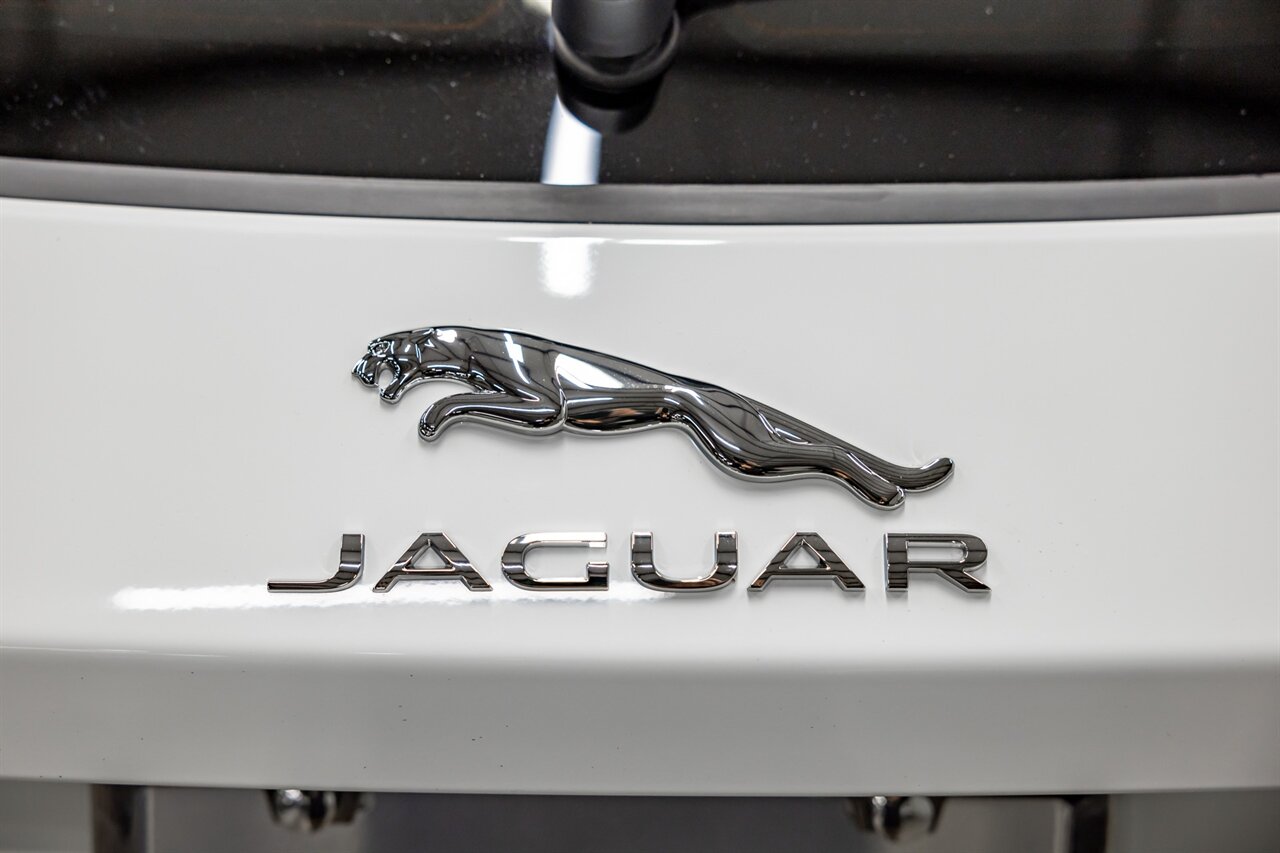2020 Jaguar F-PACE SVR   - Photo 24 - Springfield, MO 65802