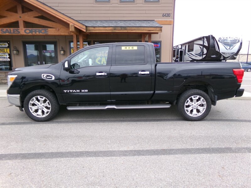 2017 Nissan Titan XD SV  