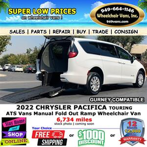 2022 Chrysler Pacifica Touring Wheelchair Van Minivan