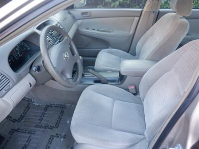 2002 Toyota Camry LE - Photo 13 - Kirkland, WA 98033