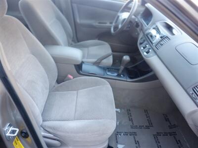 2002 Toyota Camry LE - Photo 7 - Kirkland, WA 98033