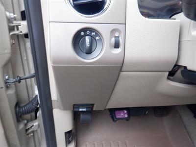 2007 Ford F-150 XLT 4dr Super Crew 4X4   - Photo 12 - Kirkland, WA 98033