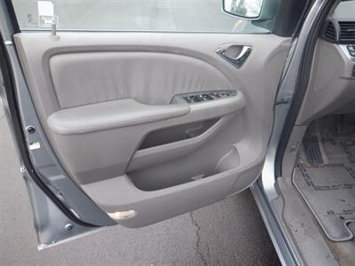2010 Honda Odyssey EX-L   - Photo 18 - Kirkland, WA 98033