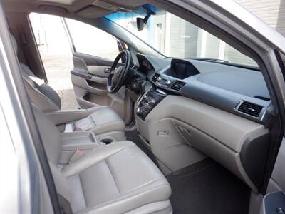 2012 Honda Odyssey Touring   - Photo 16 - Kirkland, WA 98033