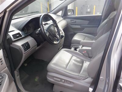 2012 Honda Odyssey Touring   - Photo 9 - Kirkland, WA 98033
