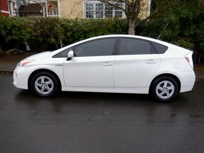 2013 Toyota Prius Two   - Photo 2 - Kirkland, WA 98033