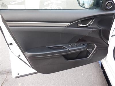 2020 Honda Civic Sport   - Photo 14 - Kirkland, WA 98033