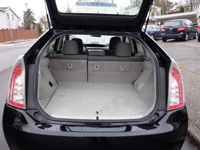 2014 Toyota Prius Three   - Photo 15 - Kirkland, WA 98033
