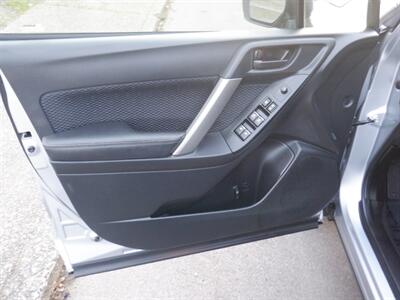 2017 Subaru Forester 2.5i AWD   - Photo 13 - Kirkland, WA 98033