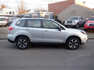 2017 Subaru Forester 2.5i AWD   - Photo 5 - Kirkland, WA 98033