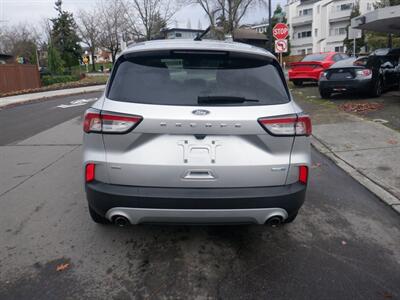 2020 Ford Escape SE   - Photo 4 - Kirkland, WA 98033