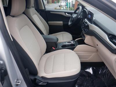 2020 Ford Escape SE   - Photo 14 - Kirkland, WA 98033