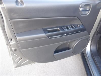 2012 Jeep Patriot Limited   - Photo 13 - Kirkland, WA 98033