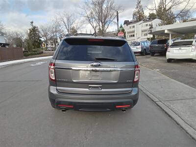 2014 Ford Explorer   - Photo 4 - Kirkland, WA 98033