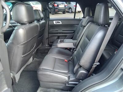 2014 Ford Explorer   - Photo 10 - Kirkland, WA 98033