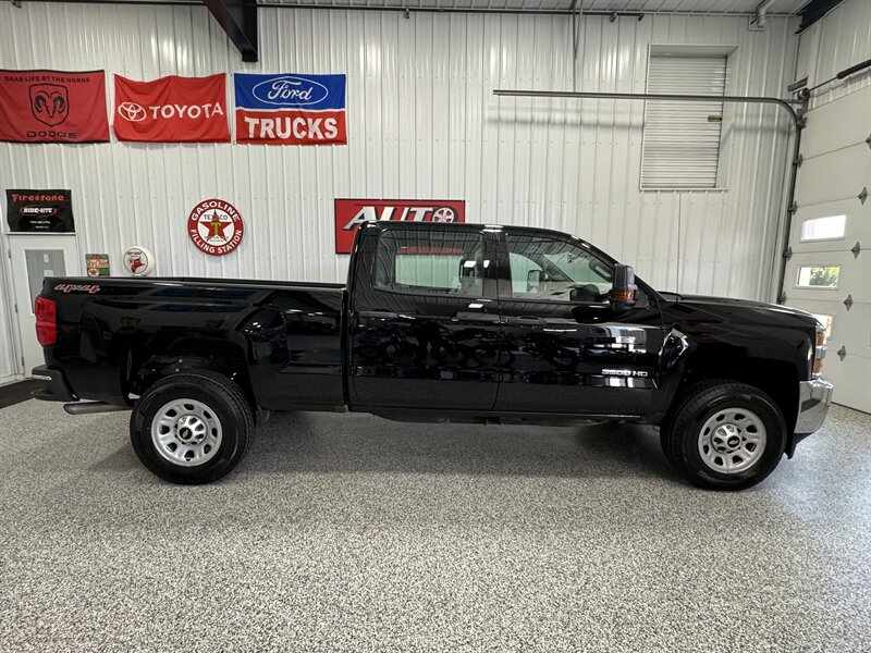 2017 Chevrolet Silverado 3500 Work Truck   - Photo 1 - Rochelle, IL 61068