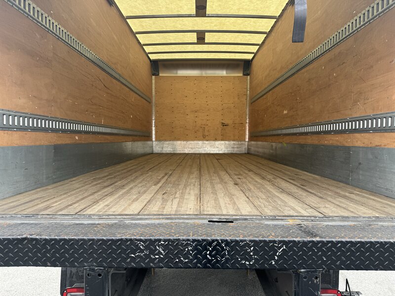 2013 International DuraStar 4300   - Photo 8 - Rochelle, IL 61068